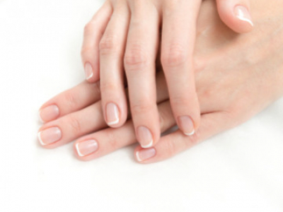 Lutter contre les ongles cassants